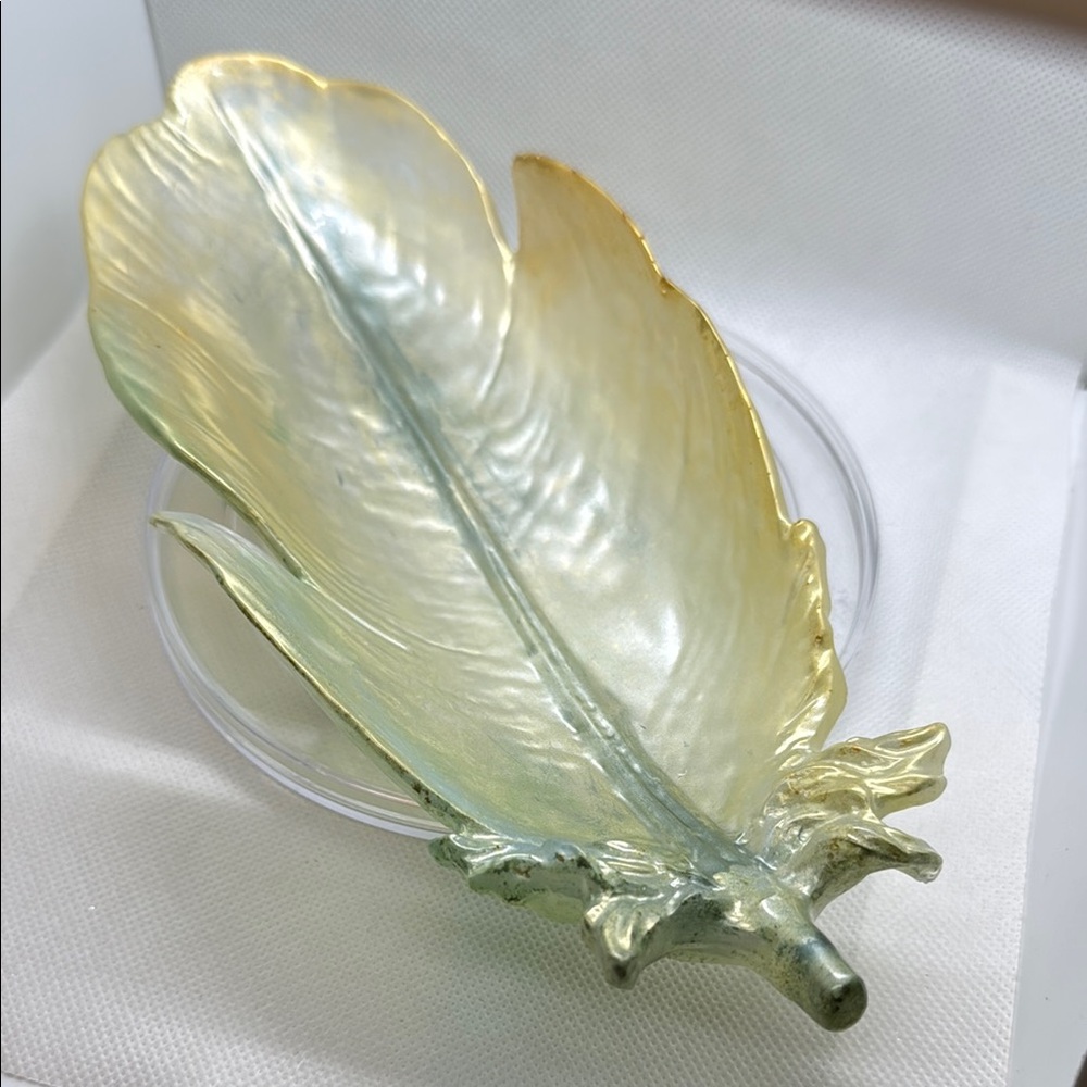 Elegant Gold and Silver Feather Resin Accent